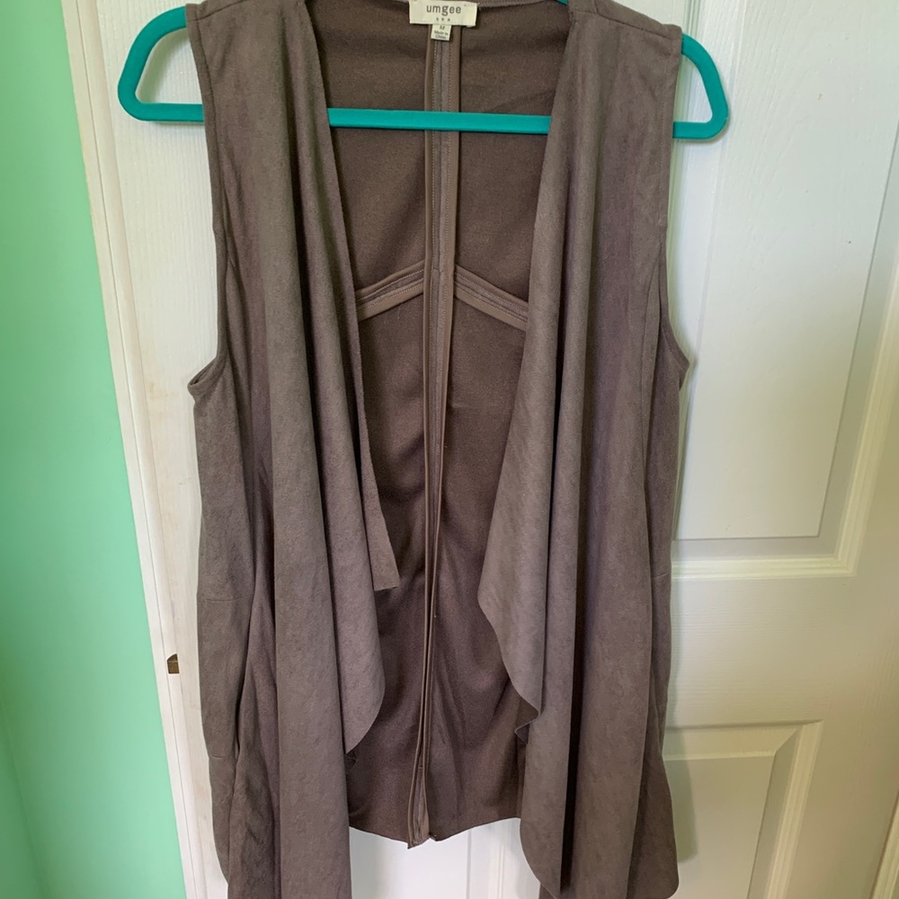Taupe/ brown suede like vest.